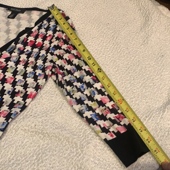 Whitehouse Black Market cardigan. Size Medium but more like a small. NWOT - Picture 9 of 9